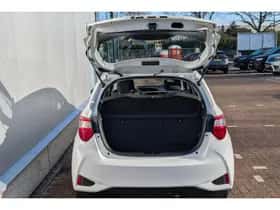 Toyota Yaris (2020) thumbnail 7