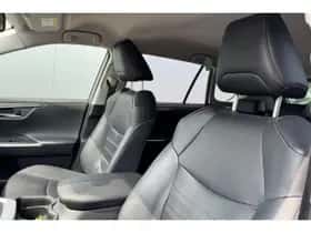 Toyota RAV4 (2019) thumbnail 2