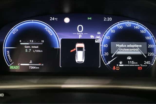 Toyota Corolla (2024) thumbnail 5