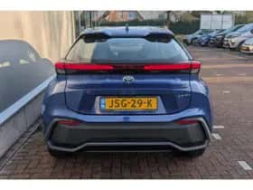 Toyota C-HR (2025) thumbnail 4