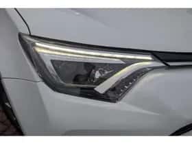 Toyota RAV4 (2017) thumbnail 11