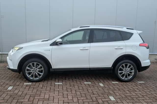 Toyota RAV4 (2017) thumbnail 4