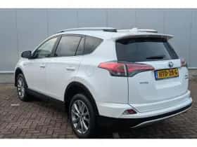 Toyota RAV4 (2017) thumbnail 4