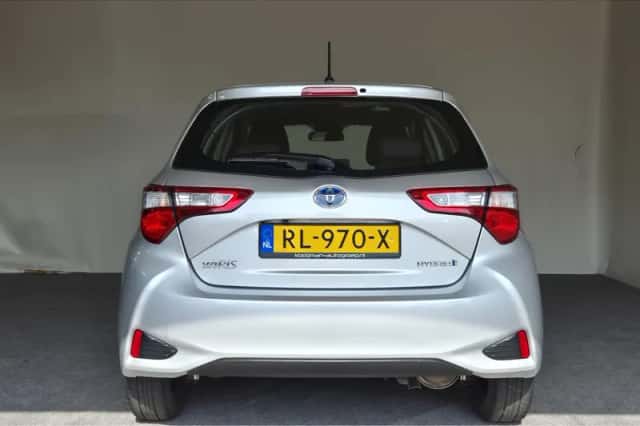 Toyota Yaris (2018) thumbnail 12