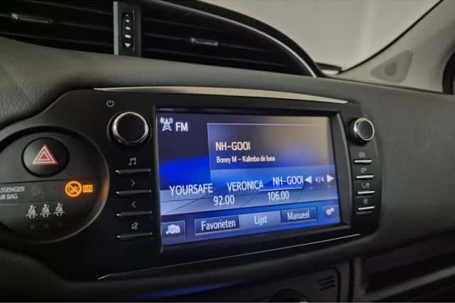 Toyota Yaris (2018) thumbnail 20
