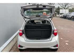 Toyota Yaris (2018) thumbnail 7