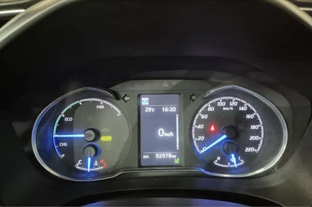 Toyota Yaris (2018) thumbnail 10