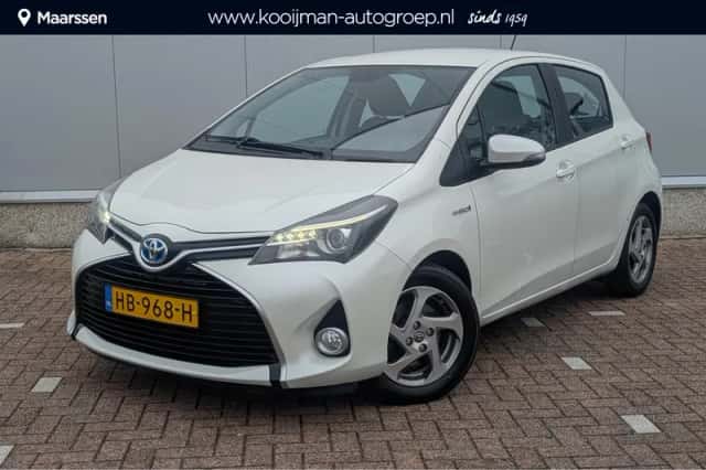 Toyota Yaris (2015) thumbnail 1