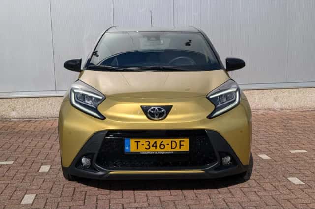Toyota Aygo (2023) thumbnail 2