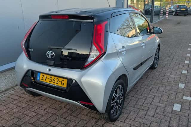 Toyota Aygo (2019) thumbnail 11