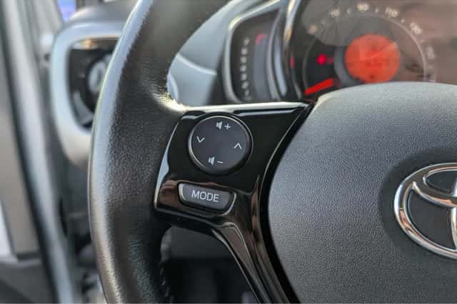Toyota Aygo (2019) thumbnail 21