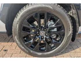 Toyota RAV4 (2025) thumbnail 7