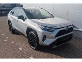 Toyota RAV4 (2025) thumbnail 10