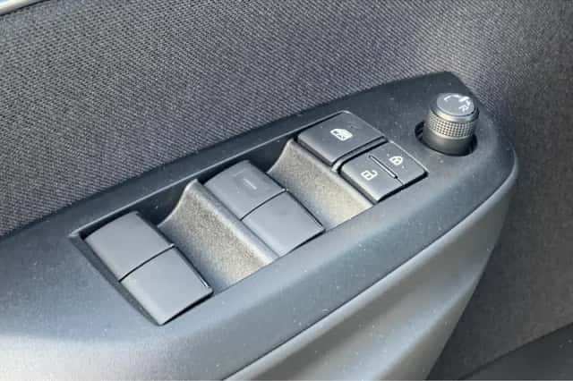Toyota Yaris Cross (2026) thumbnail 26