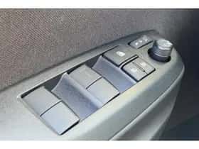 Toyota Yaris Cross (2026) thumbnail 25