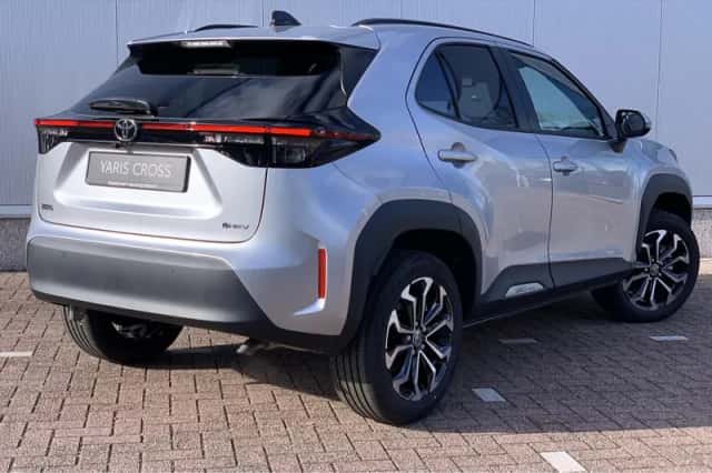 Toyota Yaris Cross (2026) thumbnail 4