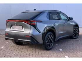 Toyota bZ4X (2026) thumbnail 3