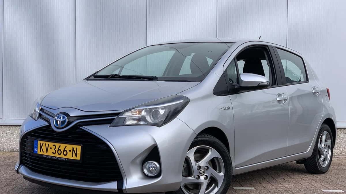 Toyota Yaris (2016) — foto 1