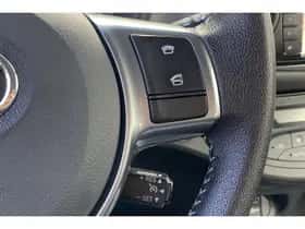 Toyota Yaris (2016) thumbnail 14