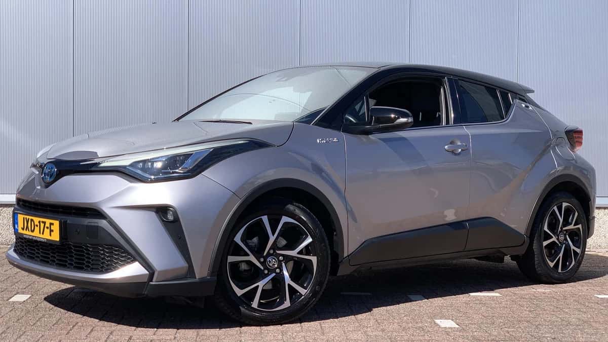 Toyota C-HR (2020) — foto 1