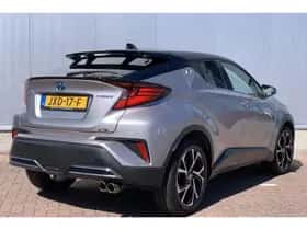 Toyota C-HR (2020) thumbnail 2