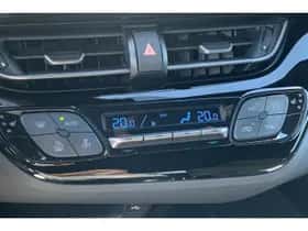 Toyota C-HR (2020) thumbnail 21