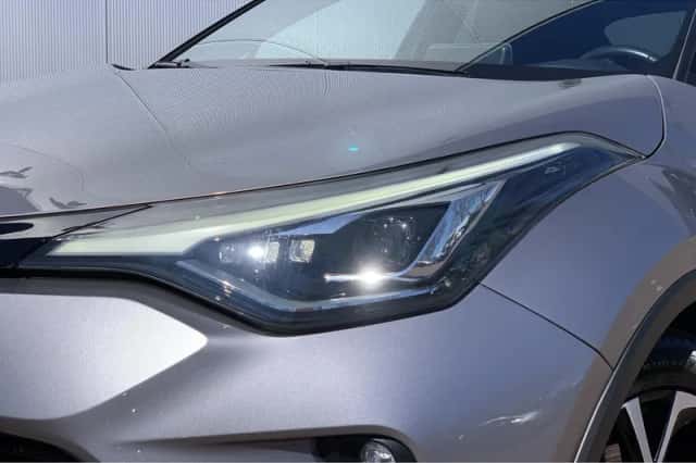 Toyota C-HR (2020) thumbnail 27