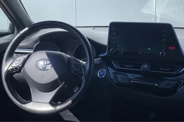Toyota C-HR (2020) thumbnail 10