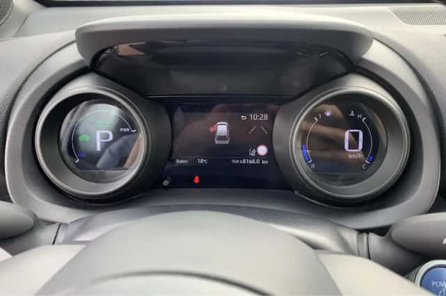 Toyota Yaris Cross (2023) thumbnail 13