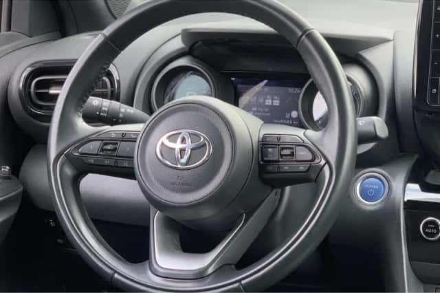 Toyota Yaris Cross (2023) thumbnail 10