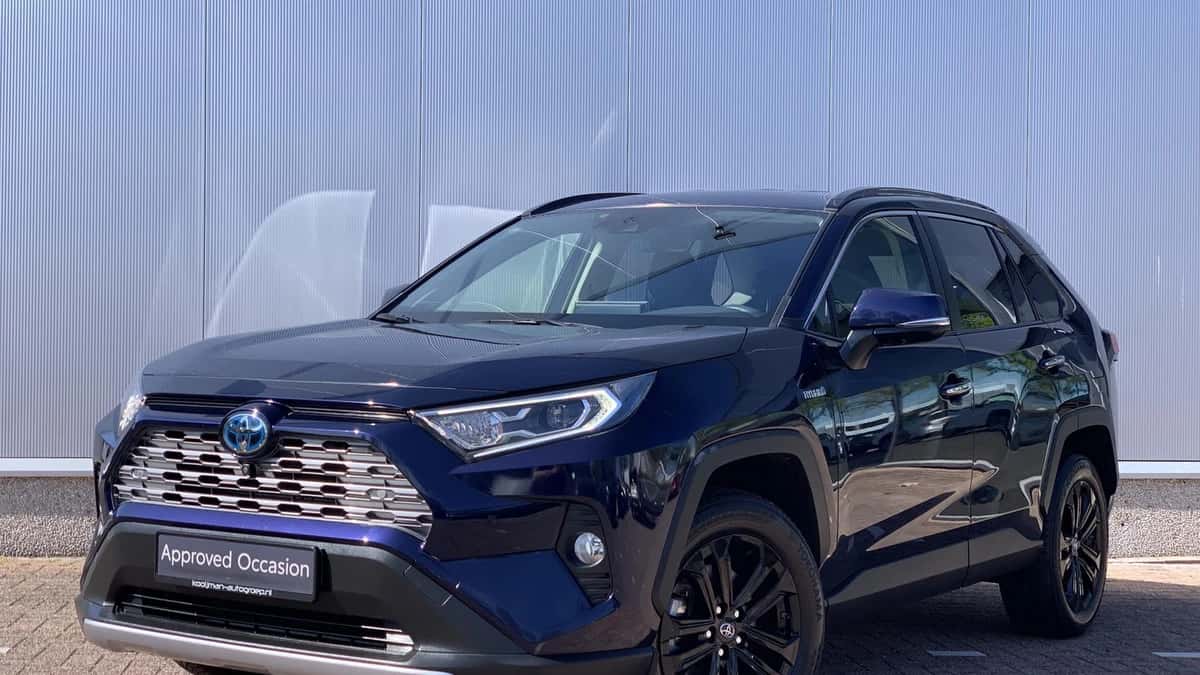 Toyota RAV4 (2021) — foto 1