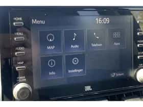 Toyota RAV4 (2021) thumbnail 16