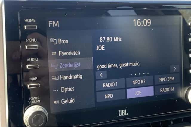 Toyota RAV4 (2021) thumbnail 17