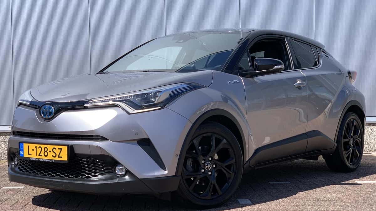 Toyota C-HR (2019) — foto 1
