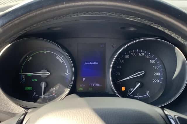 Toyota C-HR (2019) thumbnail 13