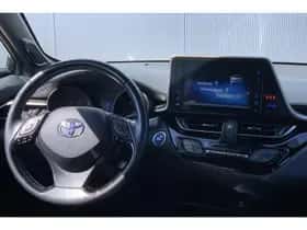 Toyota C-HR (2019) thumbnail 10