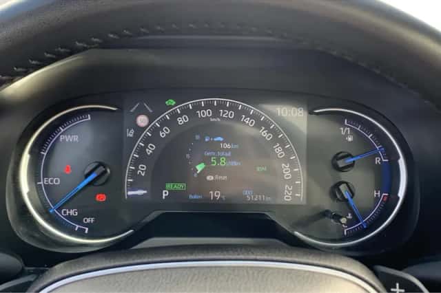 Toyota RAV4 (2022) thumbnail 12
