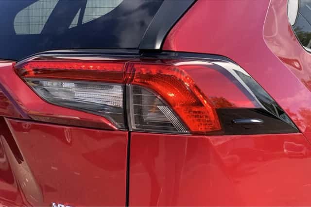 Toyota RAV4 (2022) thumbnail 20