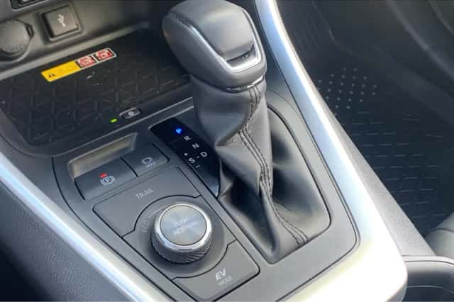 Toyota RAV4 (2022) thumbnail 26