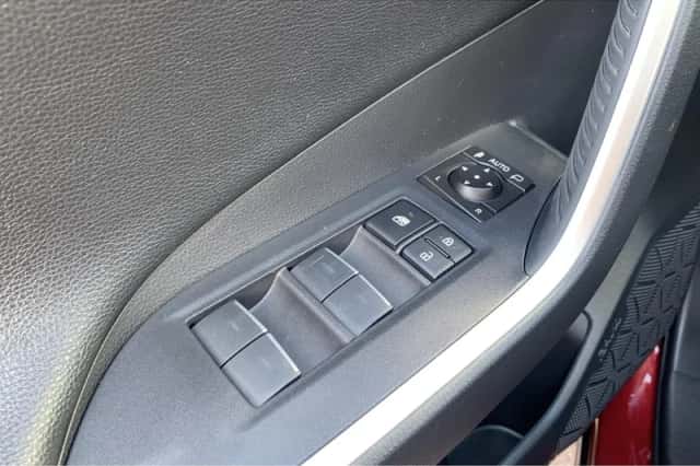Toyota RAV4 (2022) thumbnail 28