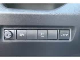 Toyota RAV4 (2022) thumbnail 29