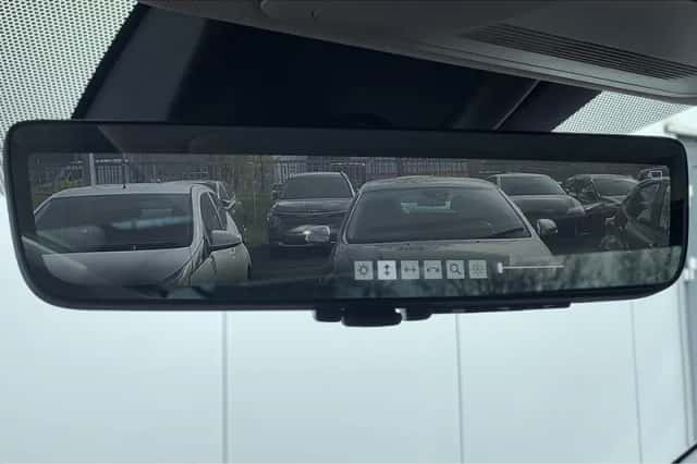 Toyota RAV4 (2022) thumbnail 30