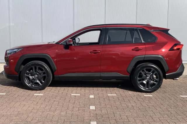 Toyota RAV4 (2022) thumbnail 4