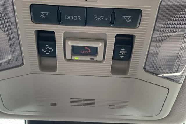 Toyota RAV4 (2022) thumbnail 32