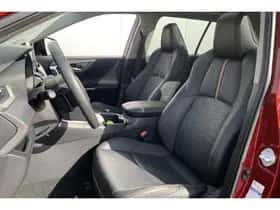 Toyota RAV4 (2022) thumbnail 6
