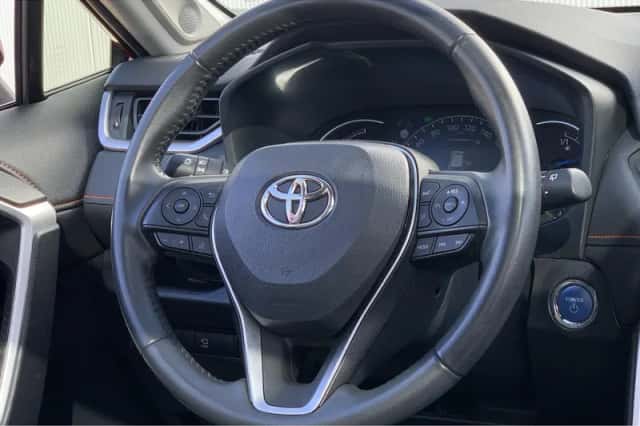 Toyota RAV4 (2022) thumbnail 10