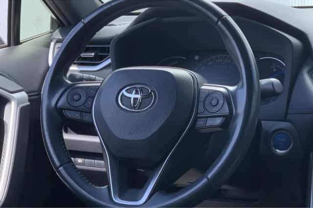 Toyota RAV4 (2019) thumbnail 11