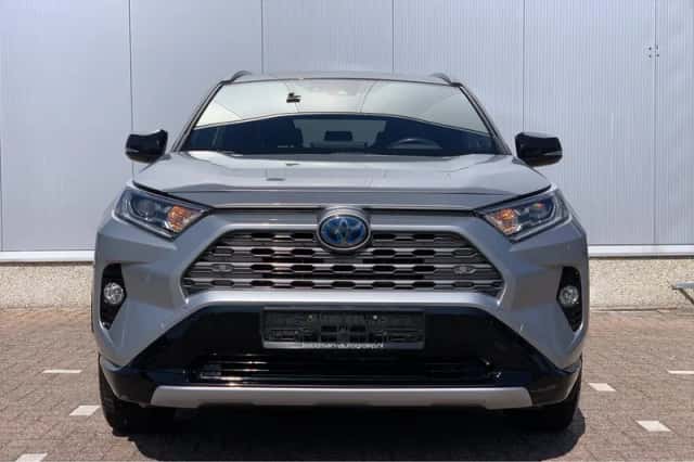Toyota RAV4 (2019) thumbnail 3