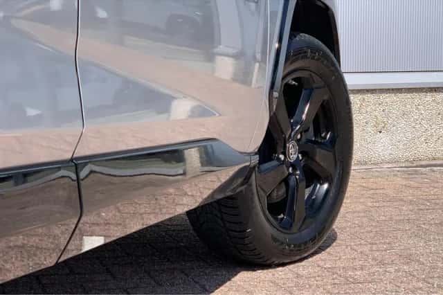 Toyota RAV4 (2019) thumbnail 27