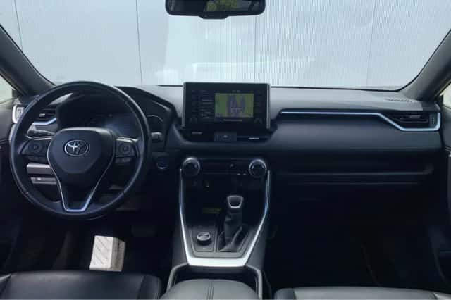 Toyota RAV4 (2019) thumbnail 9